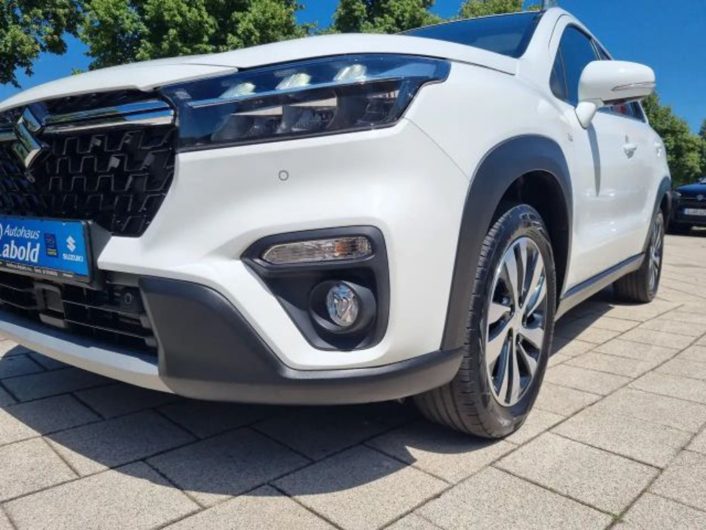 Suzuki S-Cross