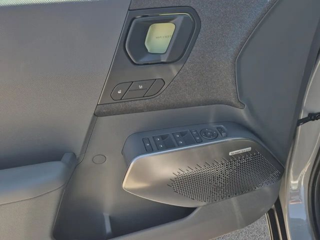 Kia EV2