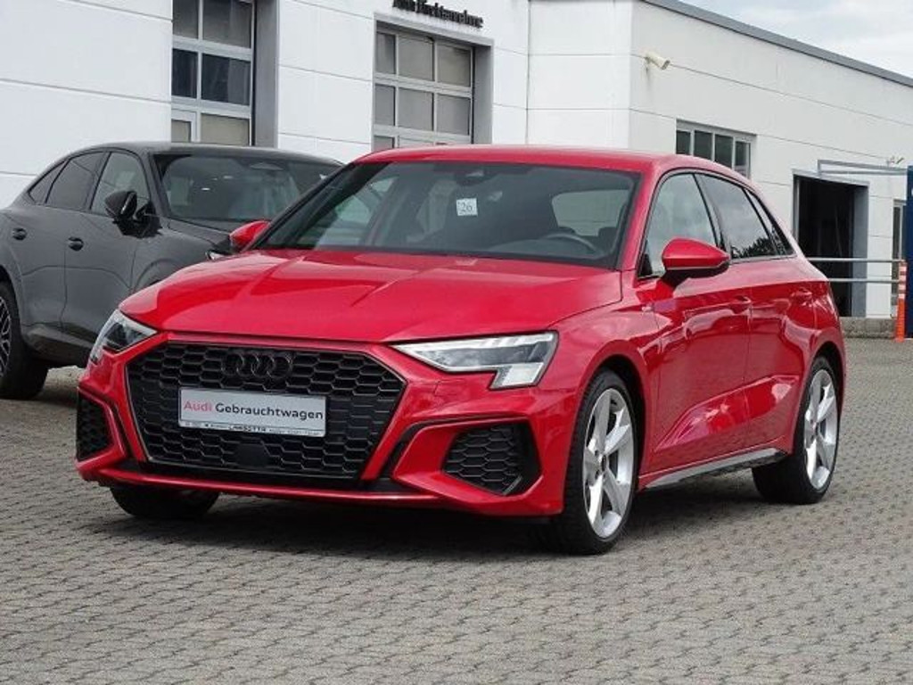 Audi A3 Sportback Sedan S-Line S-Tronic 35 TFSI