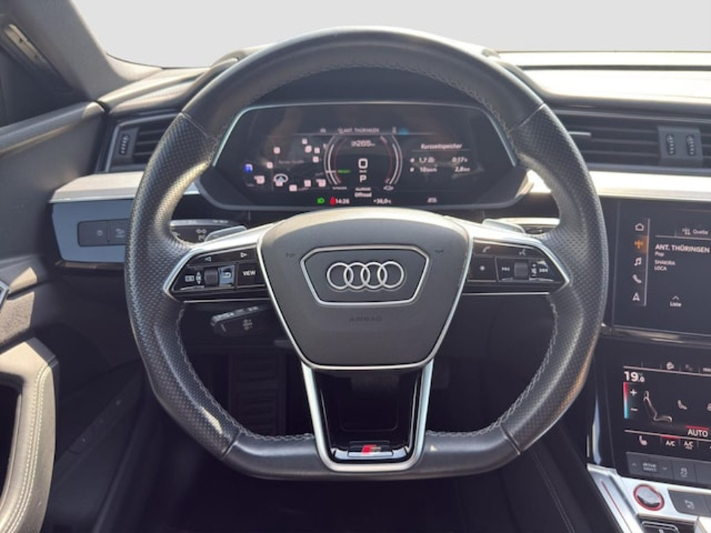 Audi e-tron