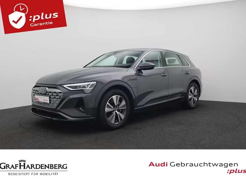 Audi Q8 e-tron Quattro 50