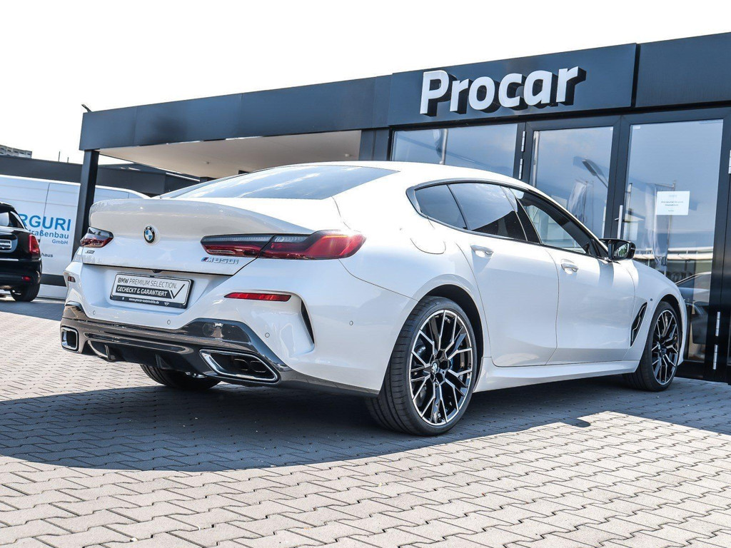 BMW M850