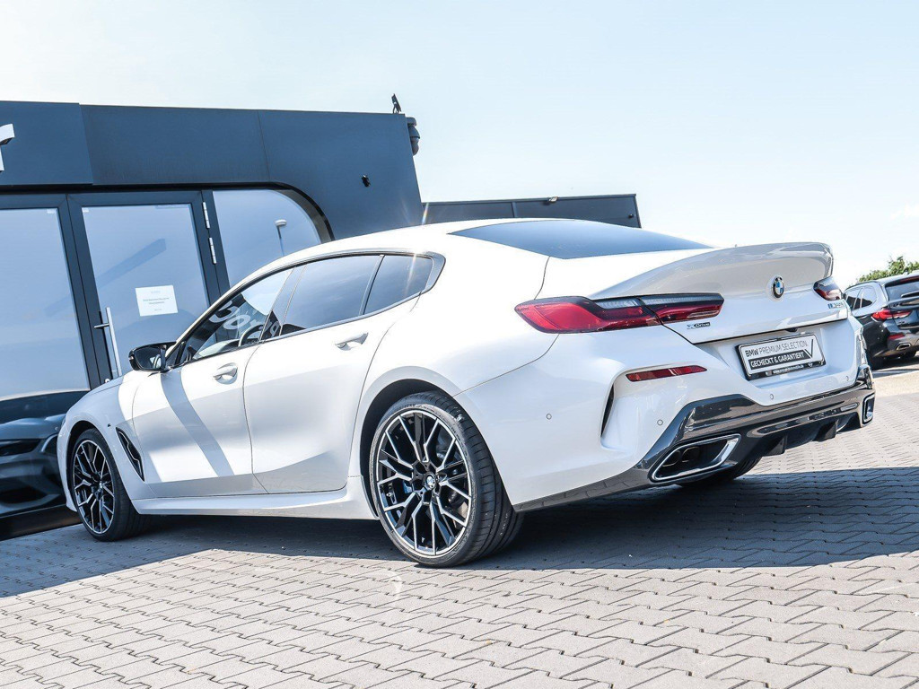 BMW M850