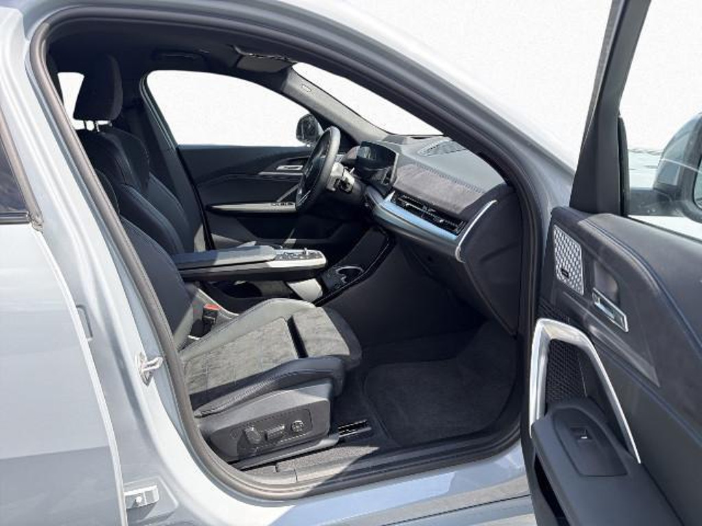 BMW iX2