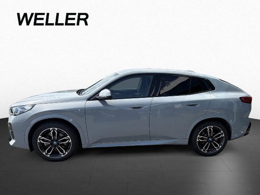 BMW iX2
