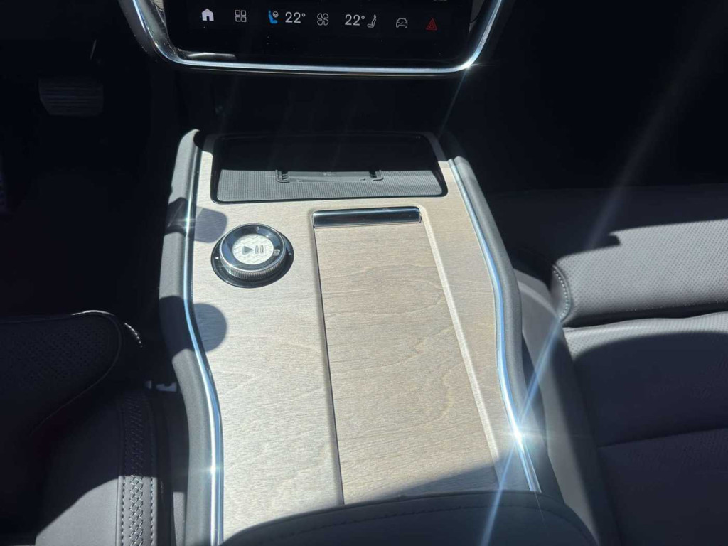 Volvo EX90