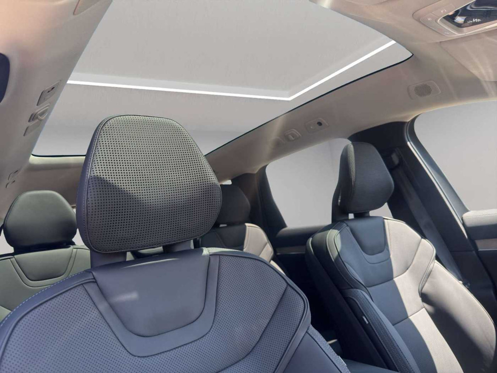 Volvo EX90