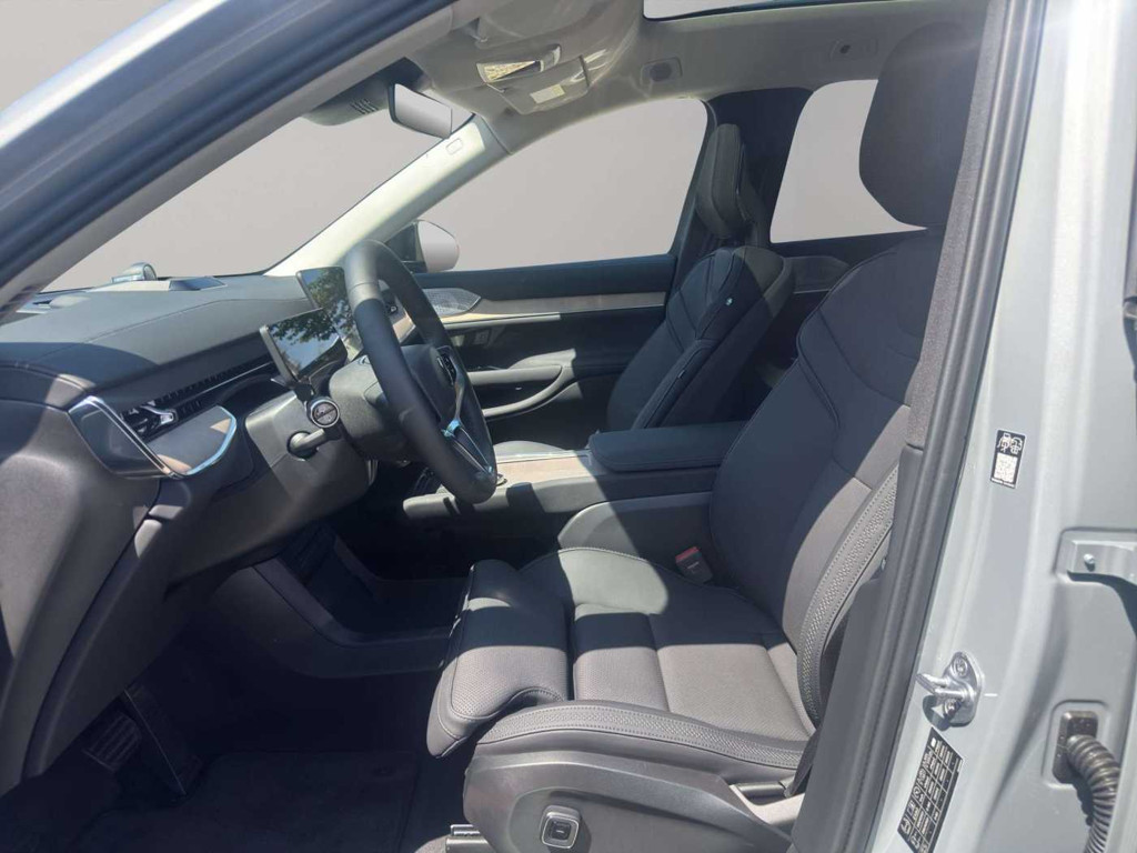 Volvo EX90