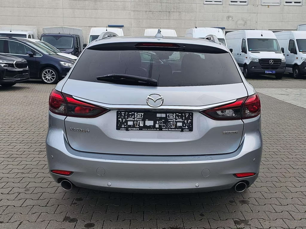 Mazda 6