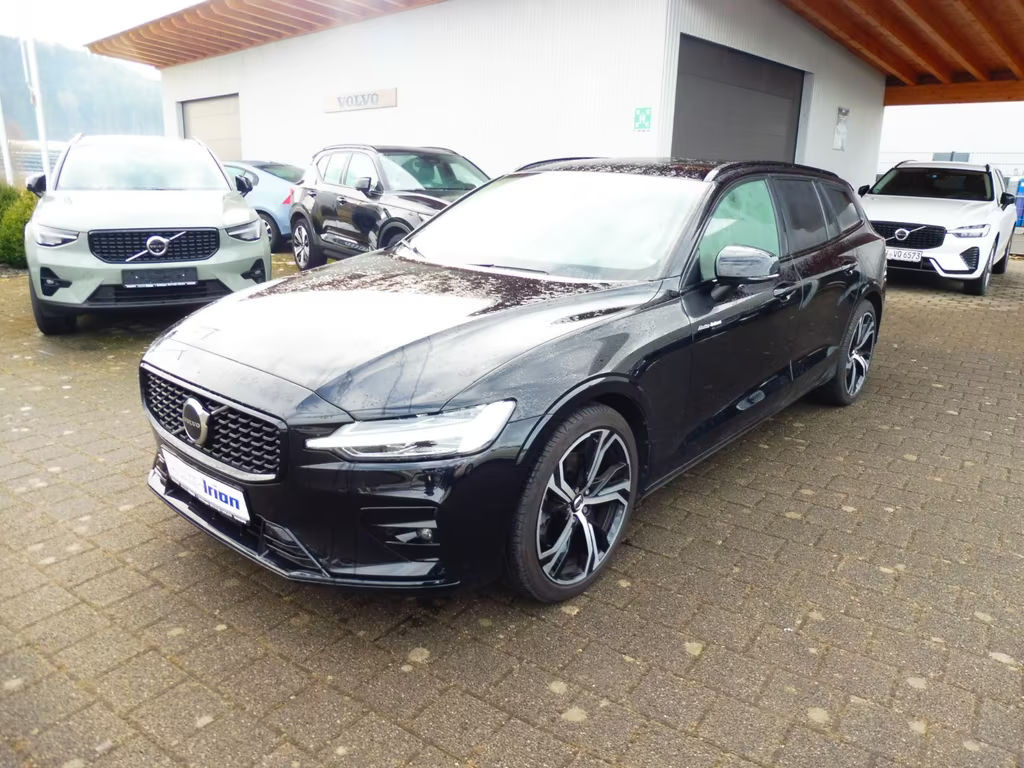 Volvo V60 Plus Dark