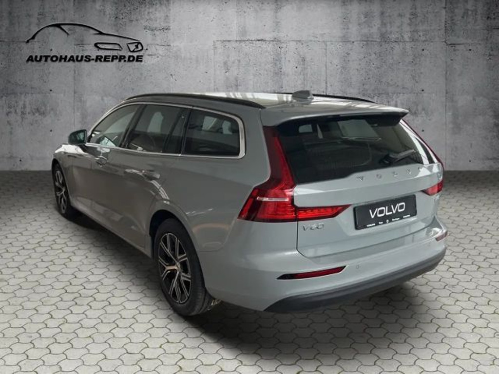 Volvo V60 Hybrid Core
