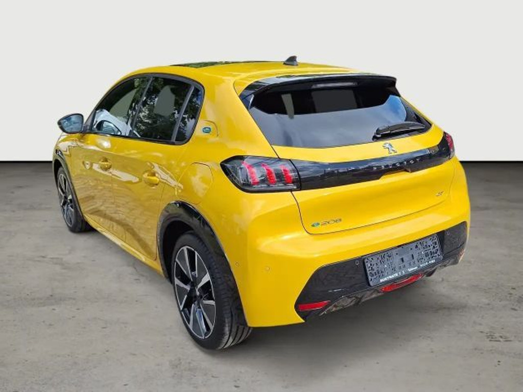Peugeot e-208