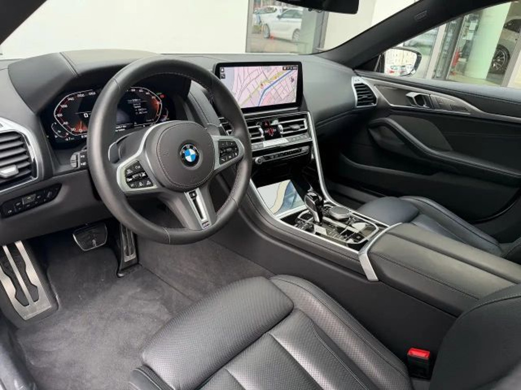 BMW M850