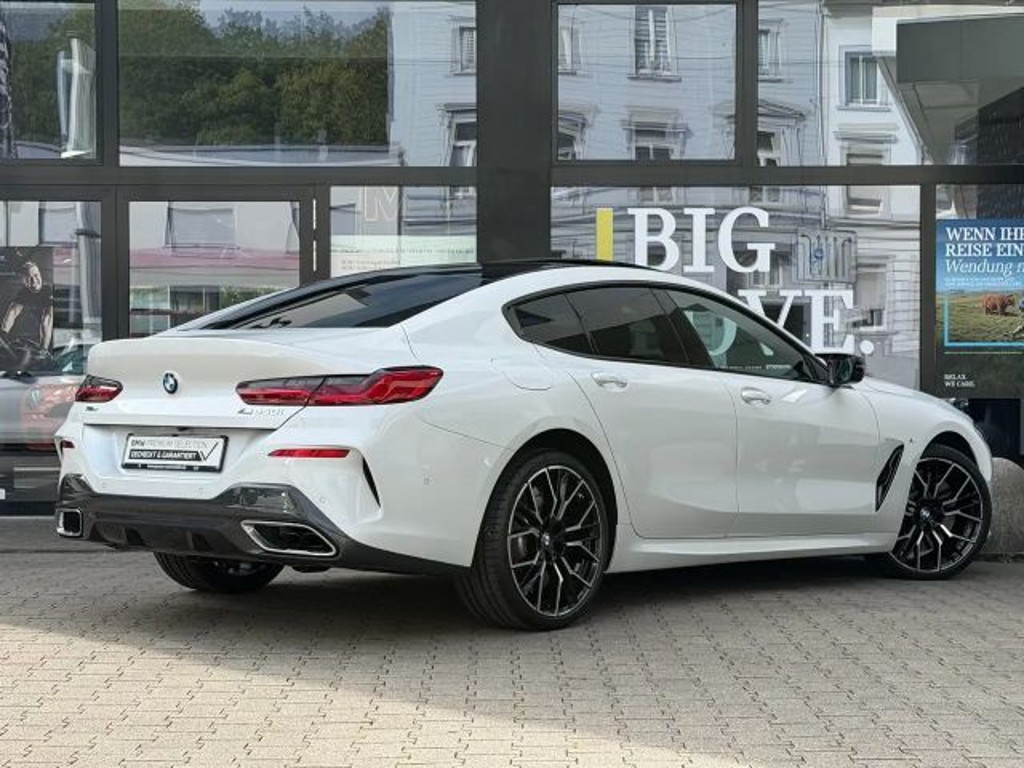 BMW M850