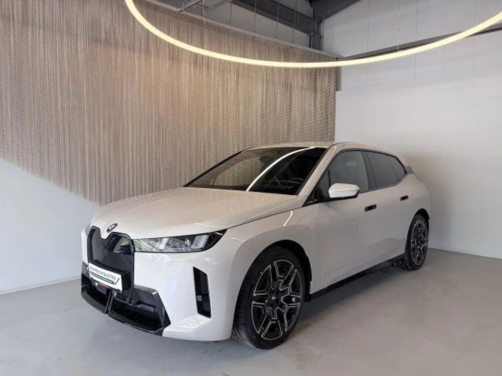 BMW iX xDrive45