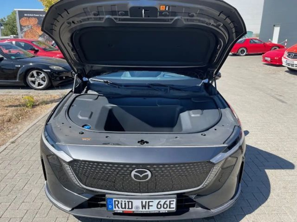 Mazda 6e