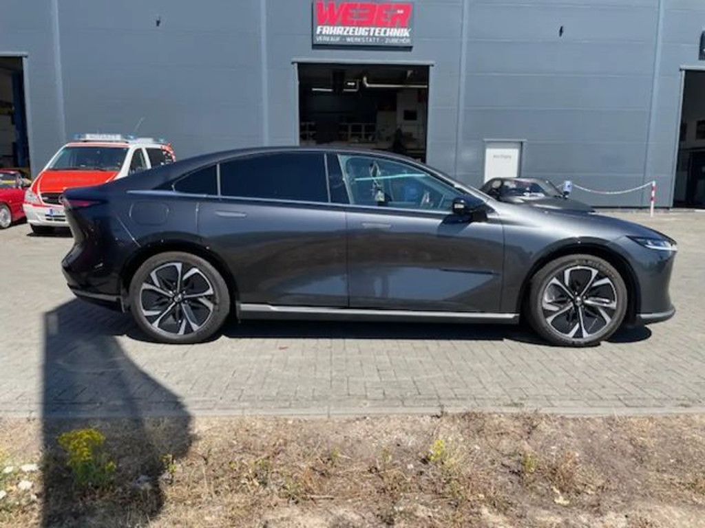 Mazda 6e