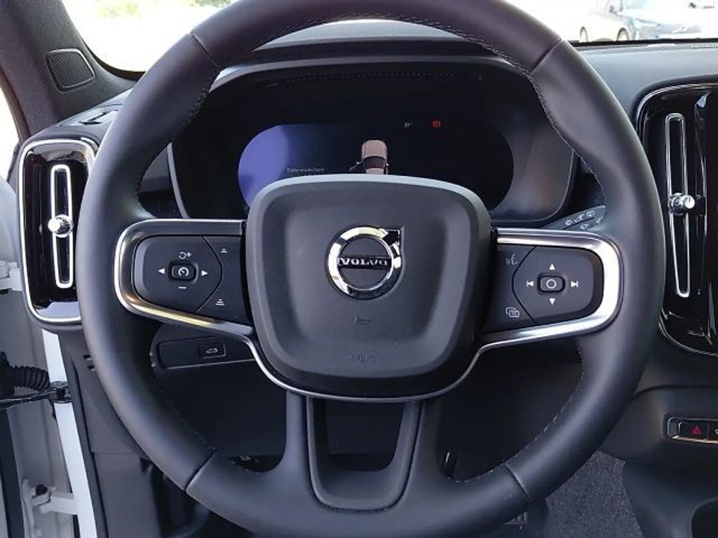 Volvo EX40
