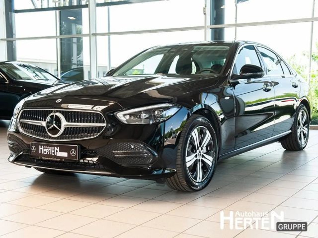Mercedes-Benz C-Klasse C 300 AVANTGARDE C 300 e Sedan
