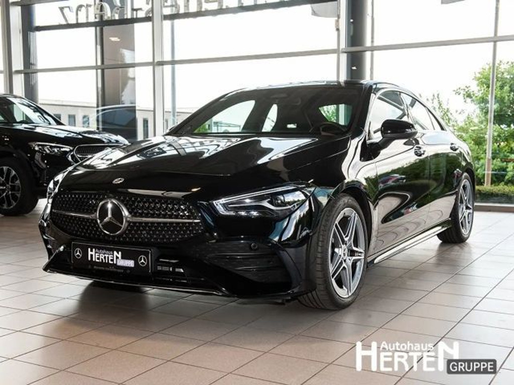 Mercedes-Benz CLA-Klasse CLA 200 AMG Line Coupé