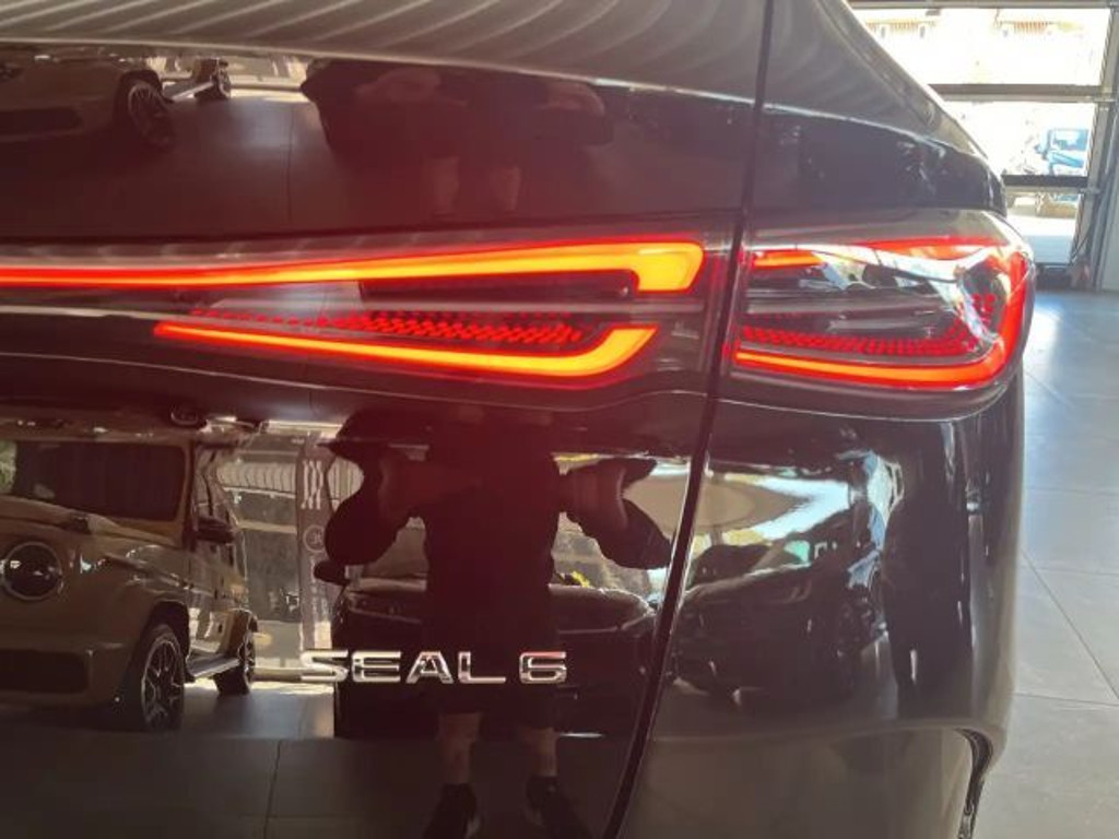 BYD Seal 6