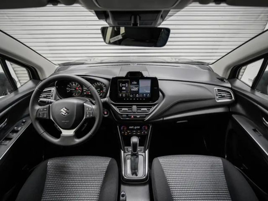 Suzuki S-Cross