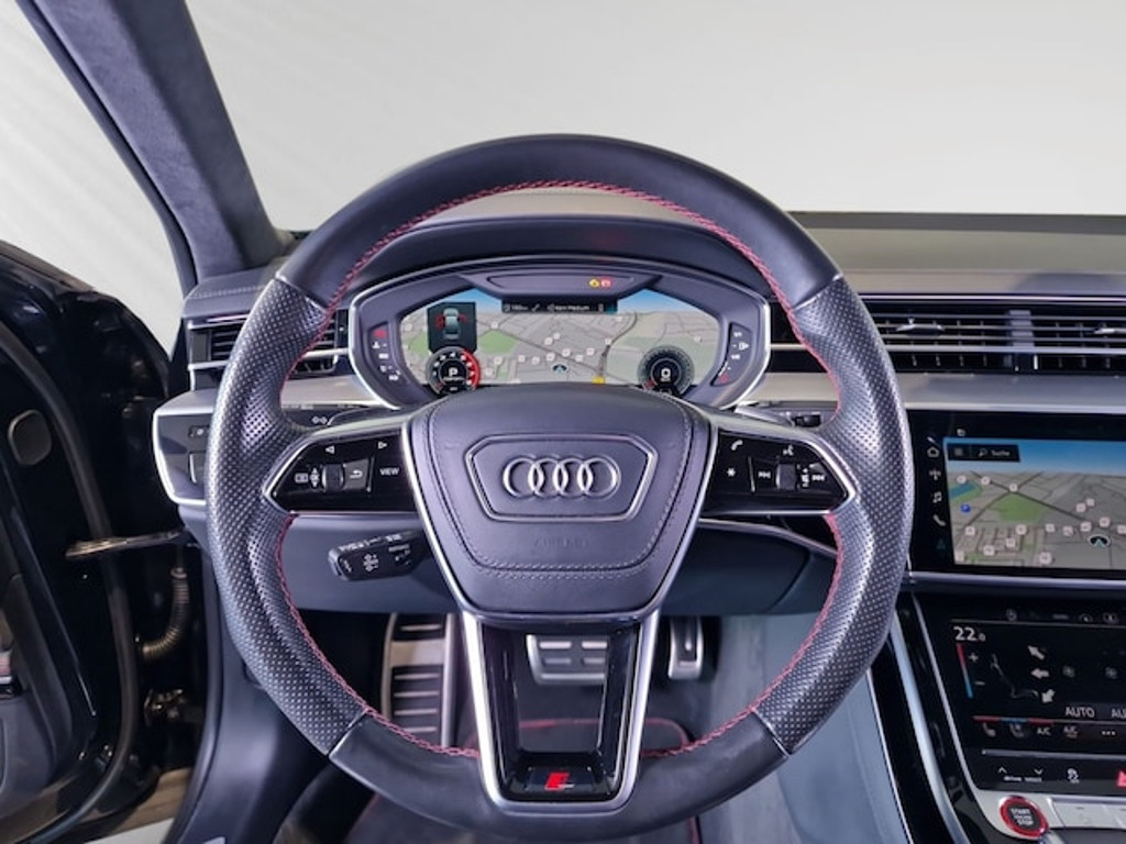 Audi S8