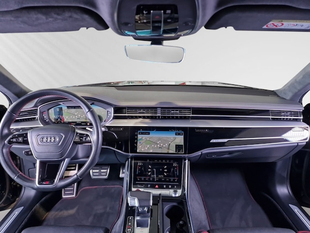 Audi S8
