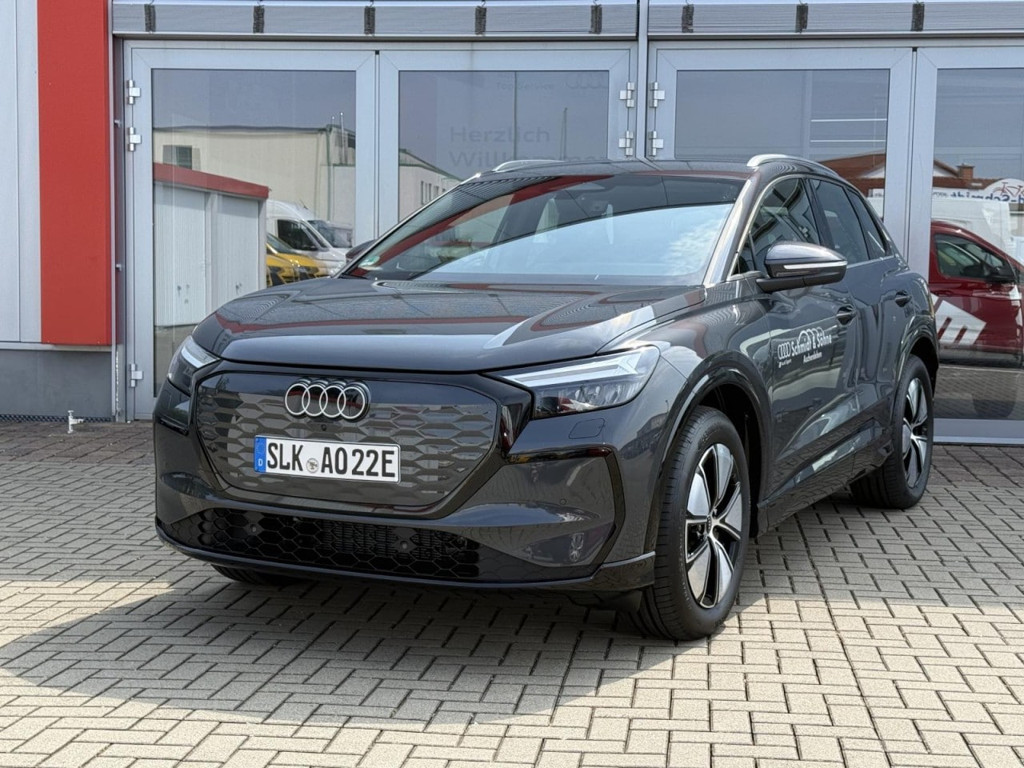 Audi Q4 e-tron SUV e-tron 150 kW Audi Q4 e-tron