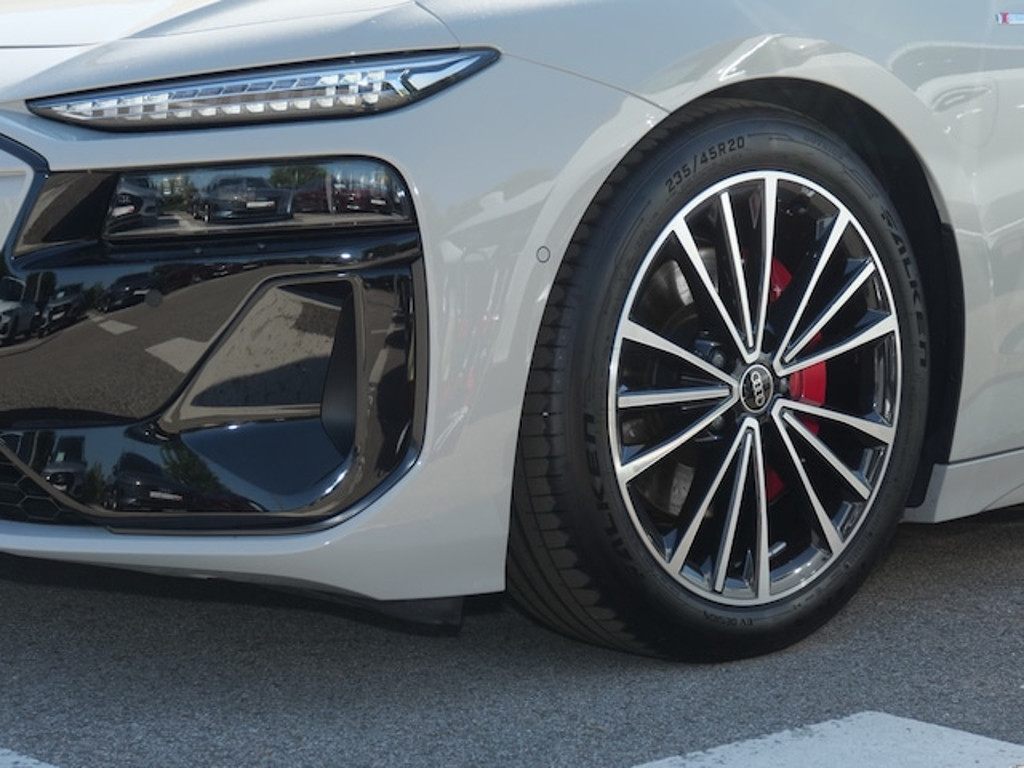 Audi A6 e-tron