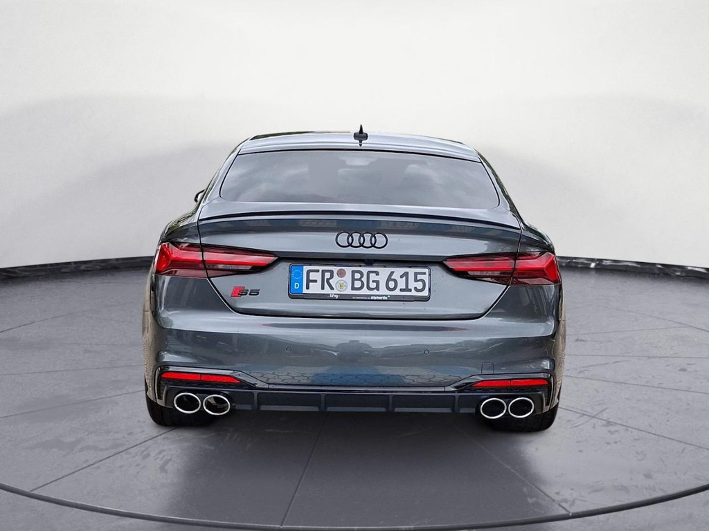 Audi S5