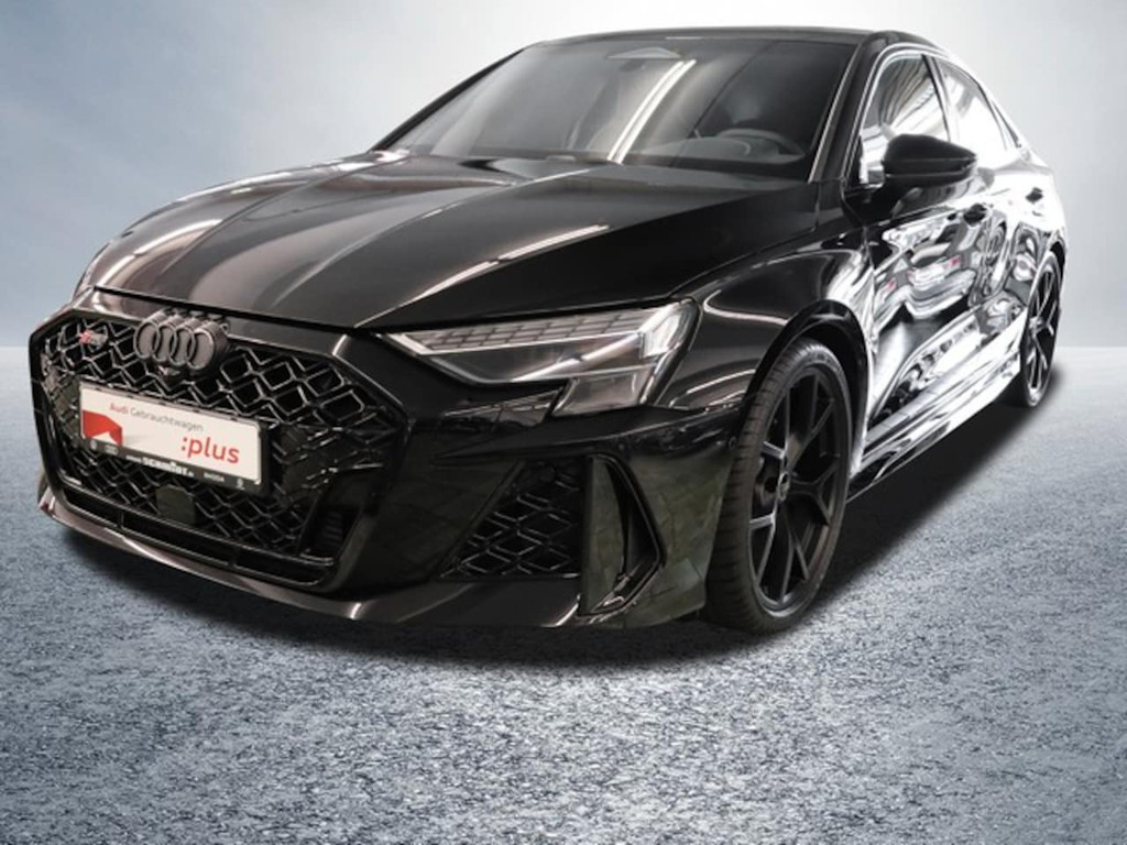 Audi RS3 Sedan Quattro S-Tronic