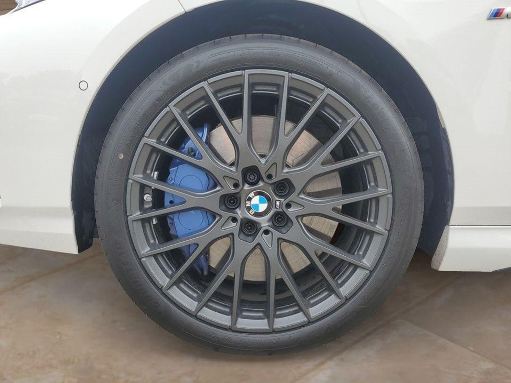 BMW M235