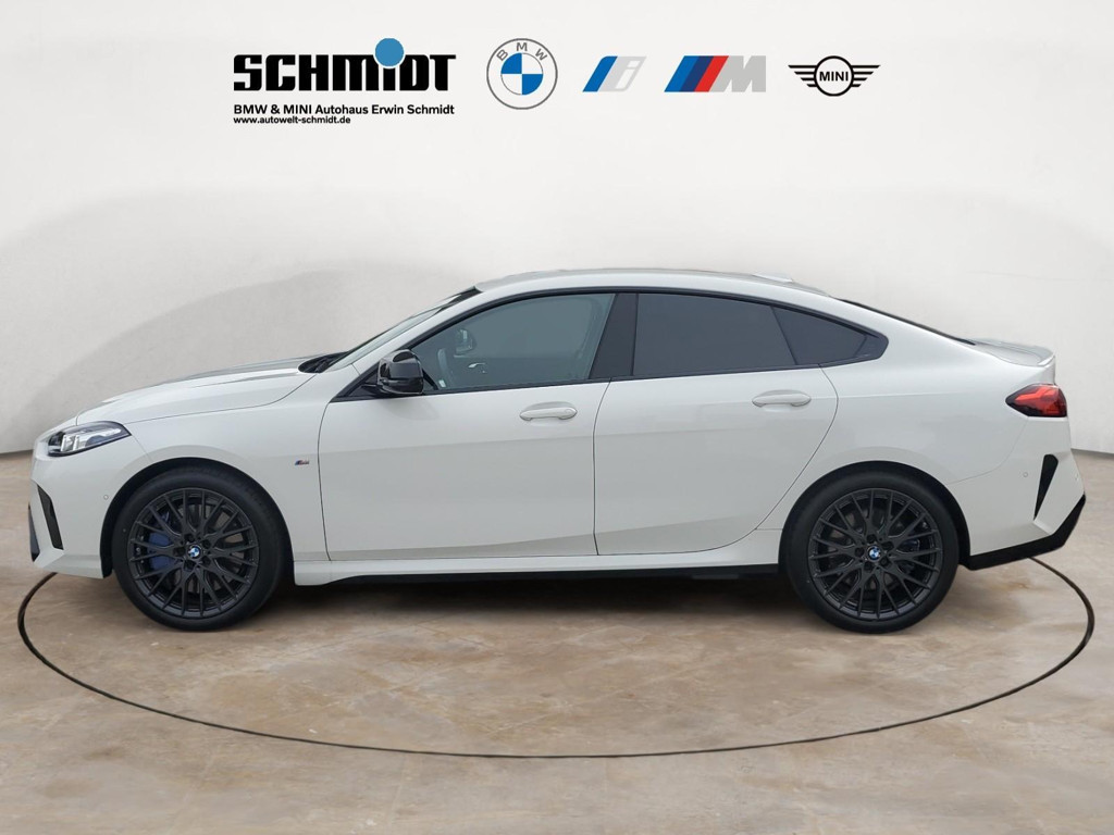 BMW M235