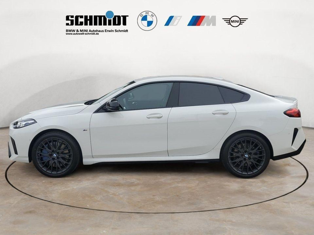 BMW M235