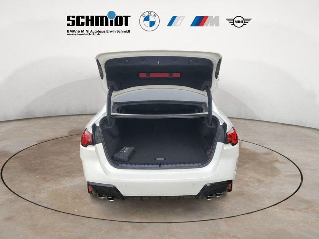 BMW M235