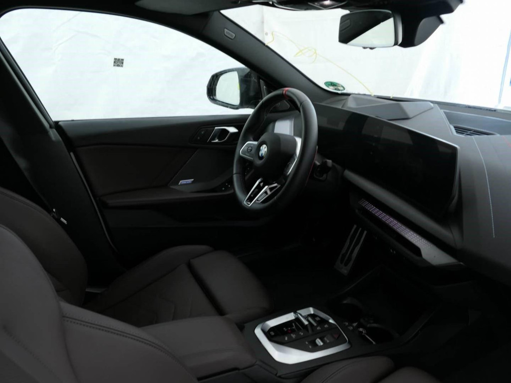 BMW M235
