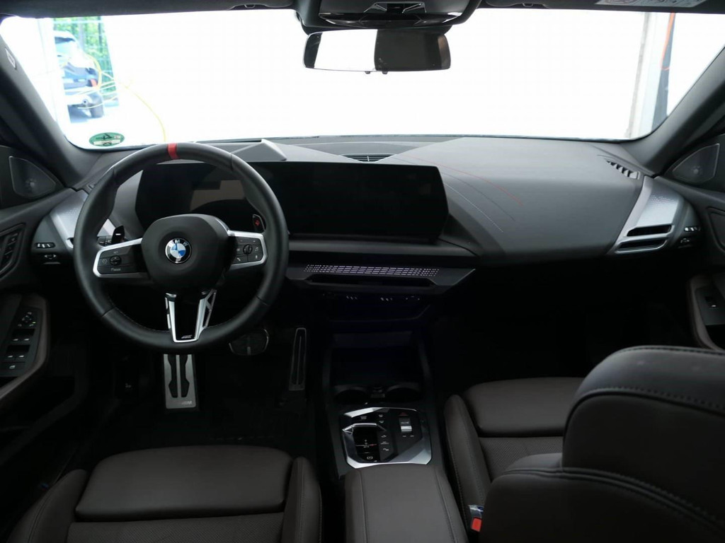 BMW M235