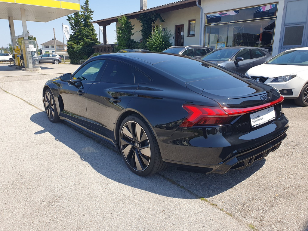 Audi e-tron GT