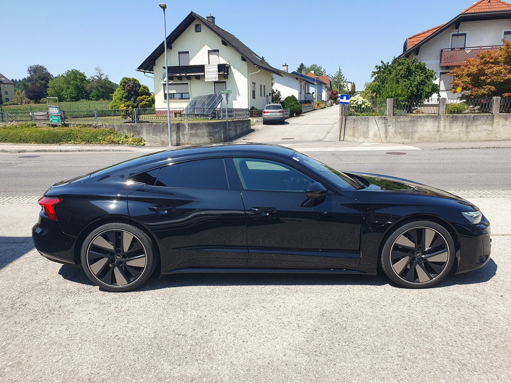 Audi e-tron GT