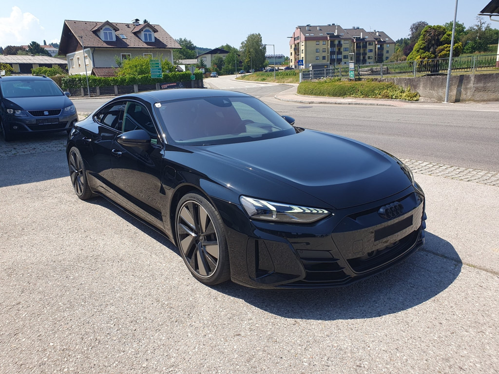 Audi e-tron GT