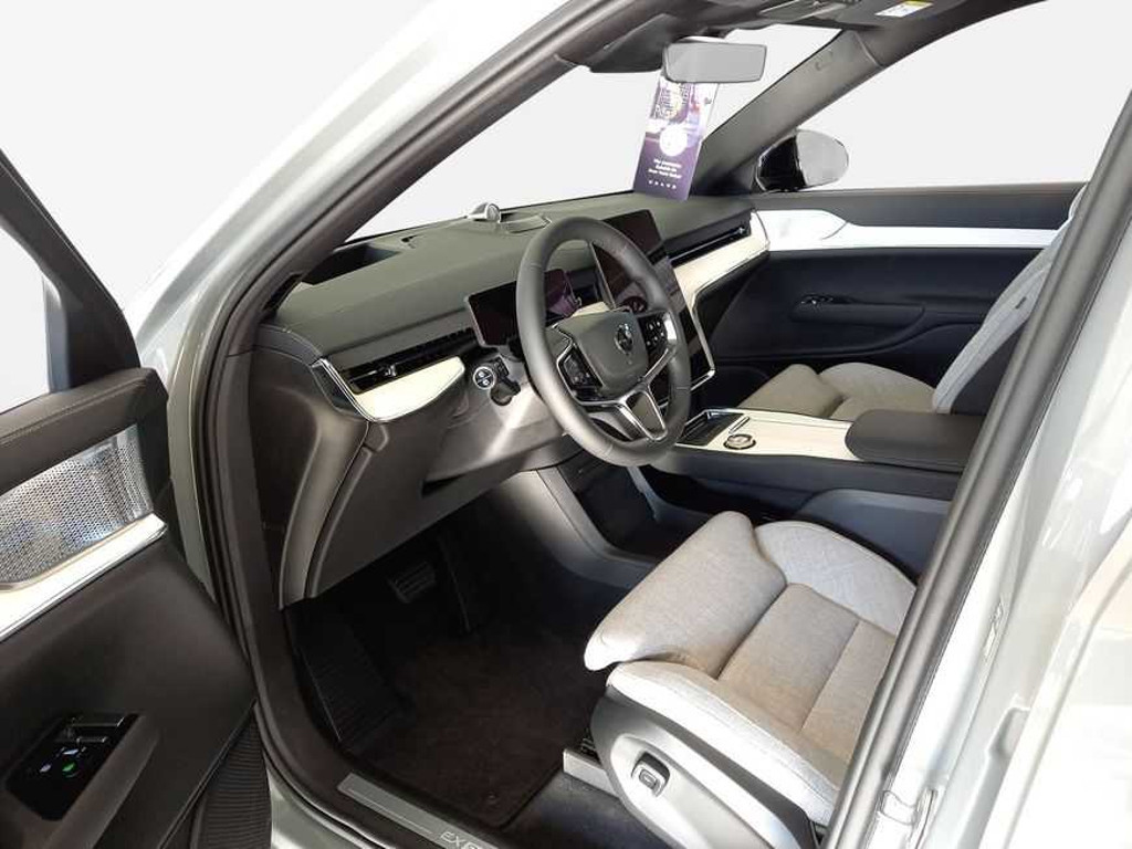 Volvo EX90