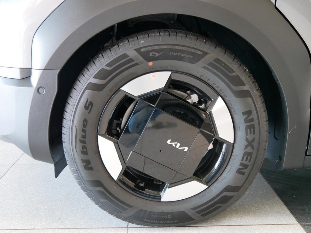 Kia PV5 Passenger