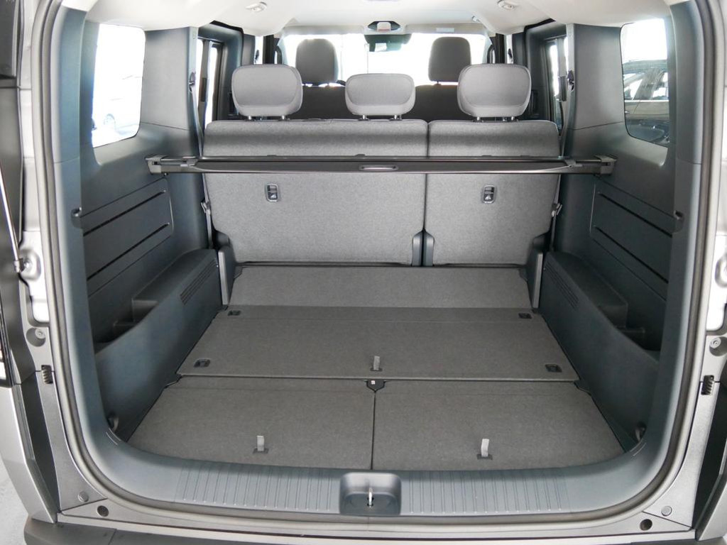 Kia PV5 Passenger