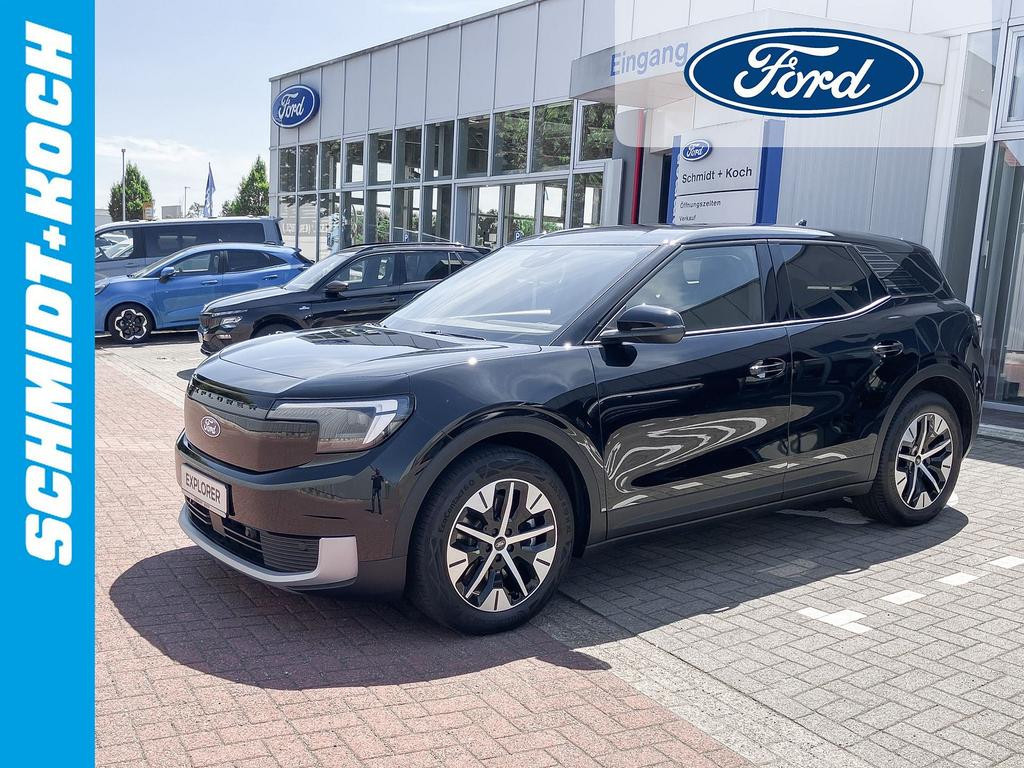 Ford Explorer RWD Extended range
