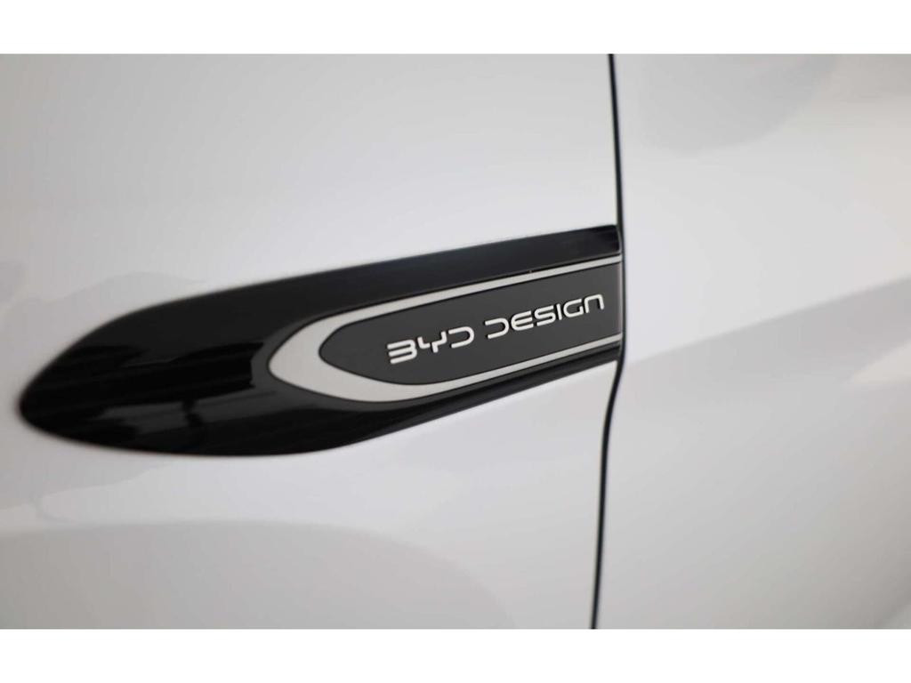 BYD Sealion 7