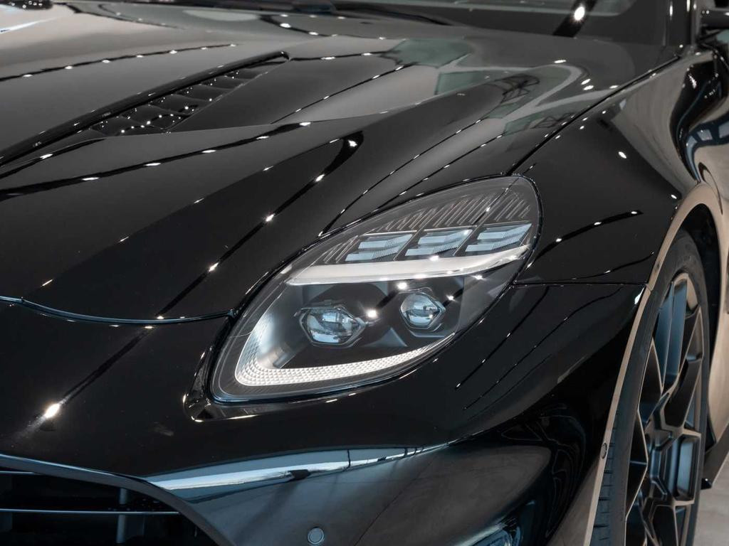 Aston Martin Vanquish