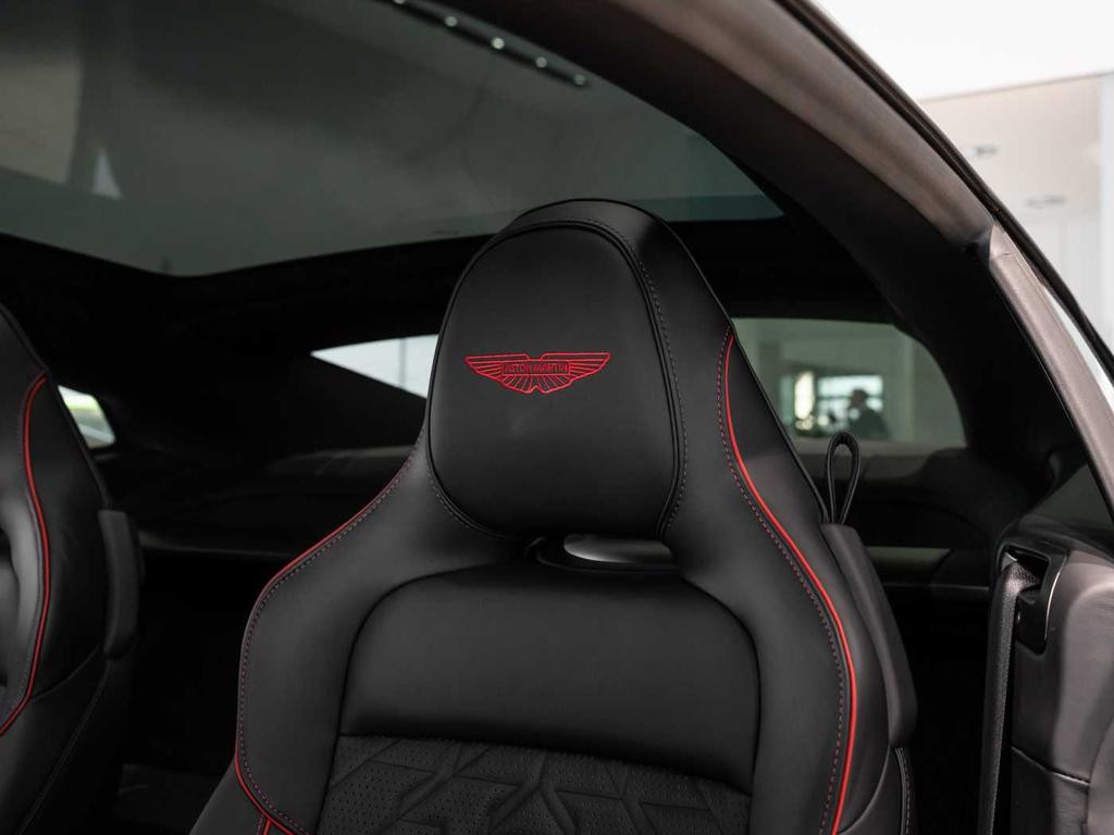 Aston Martin Vanquish