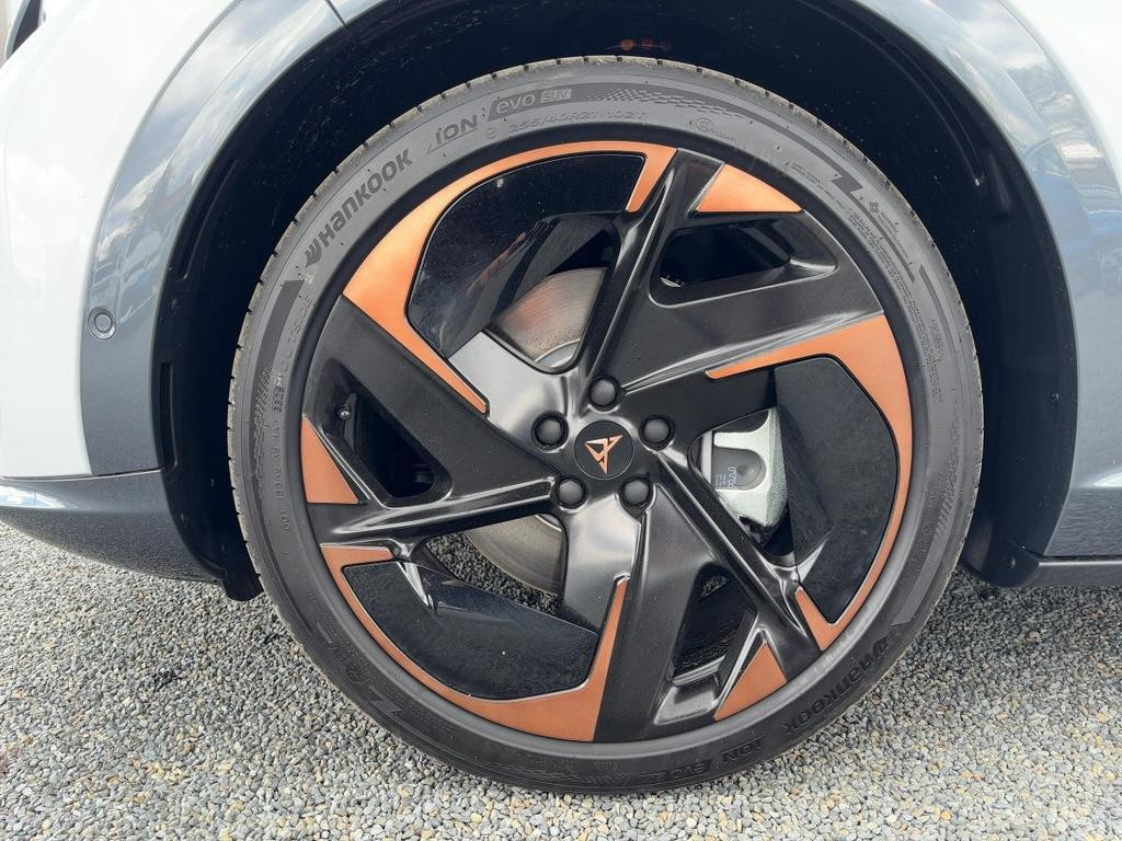 Cupra Tavascan