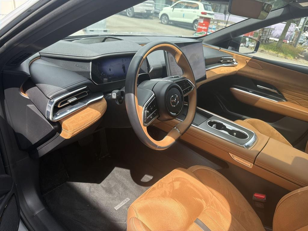 Mazda 6e